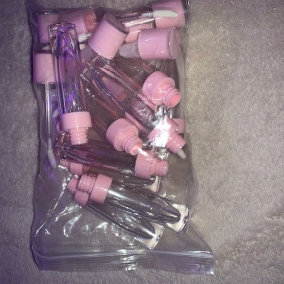 Lip Gloss Tubes - Picture 2 of 3
